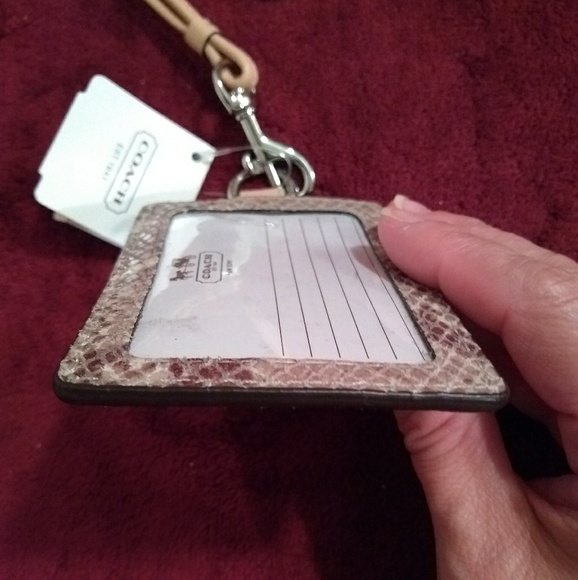 🆕  Coach Sis Embossed Snake Animal Print Lanyard - Picture 4 of 4